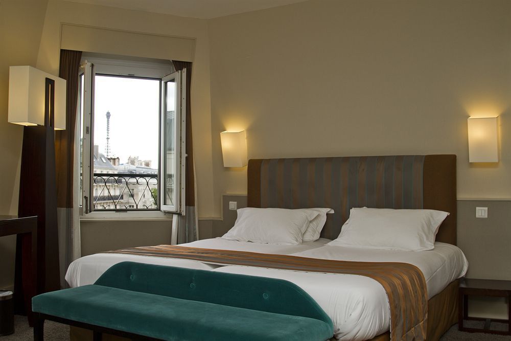 Plaza étoile 3* Paris